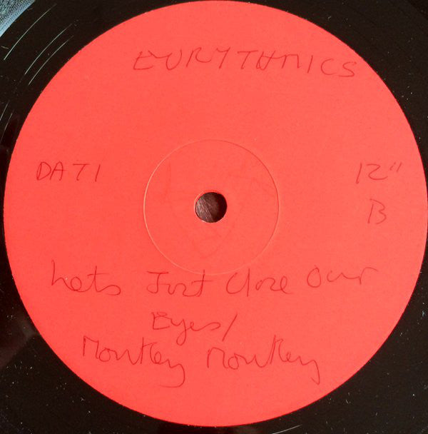 Eurythmics : Love Is A Stranger (12", Single, W/Lbl)