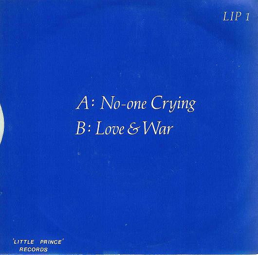 Pictures Of Innocence : No-One Crying / Love & War (7", Single)