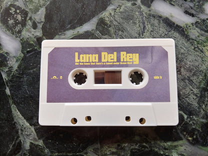 Lana Del Rey : Did You Know That There's A Tunnel Under Ocean Blvd (Cass, Album, Cre)