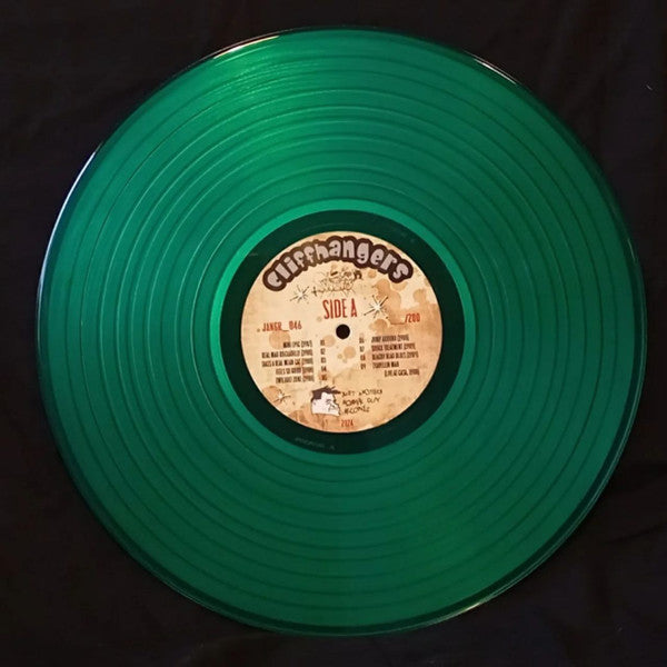 Cliffhangers (2) : Cliffhangers meet Cosmic Cruisers (LP, Gre)