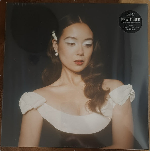 Laufey (2) : Bewitched: The Goddess Edition (2xLP, Album, RE, Nav)