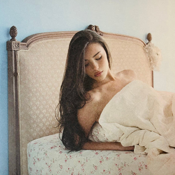 Madison Beer : Locket (LP, Album, Dus)
