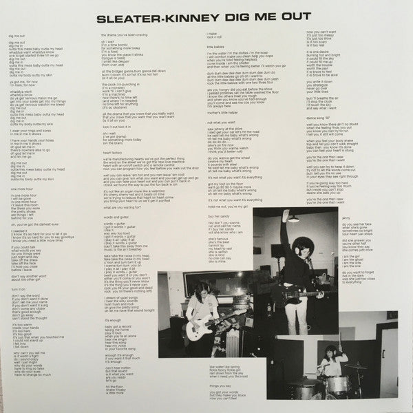 Sleater-Kinney : Dig Me Out (LP, Album, RE, RM)
